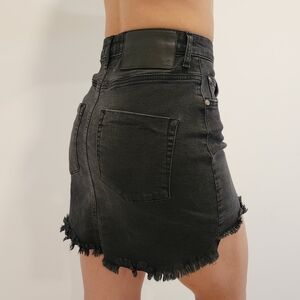 One teaspoon black jean skirt size 25